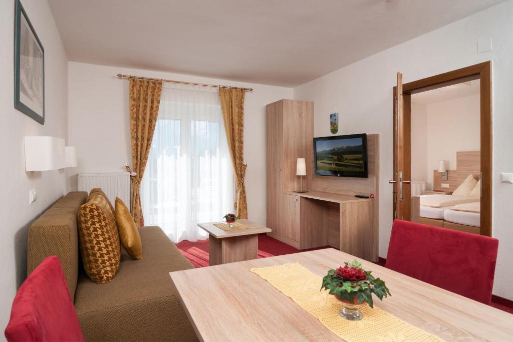 Hotel-Pension Melcher Drobollach am Faakersee Quarto foto